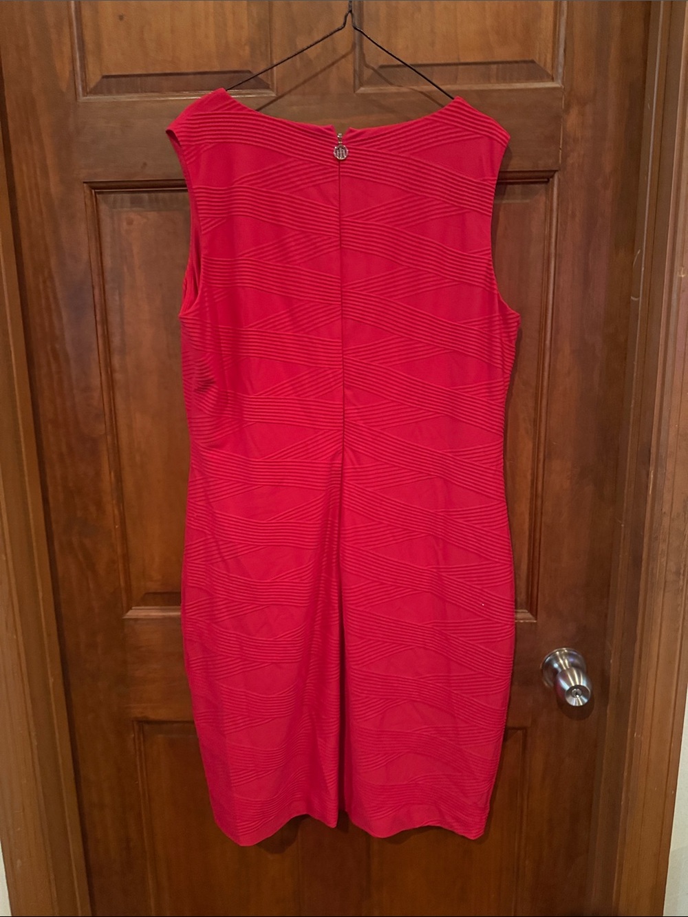 Tommy Hilfiger Red Sleeveless Midi Sheath Dress - Picture 4 of 7